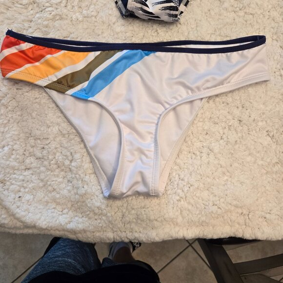 BIKINI BUNDLE-3 BIKINI BOTTOMS-1 PRICE-ADIDAS. HOBE, AND SPERRY BRAND-LIKE NEW! - Picture 11 of 16